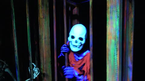 The Curse of Pandora's Box maze Universal Studios Hollywood HHN 2021