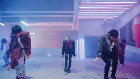 iKON - '죽겠다(KILLING ME)' M-V
