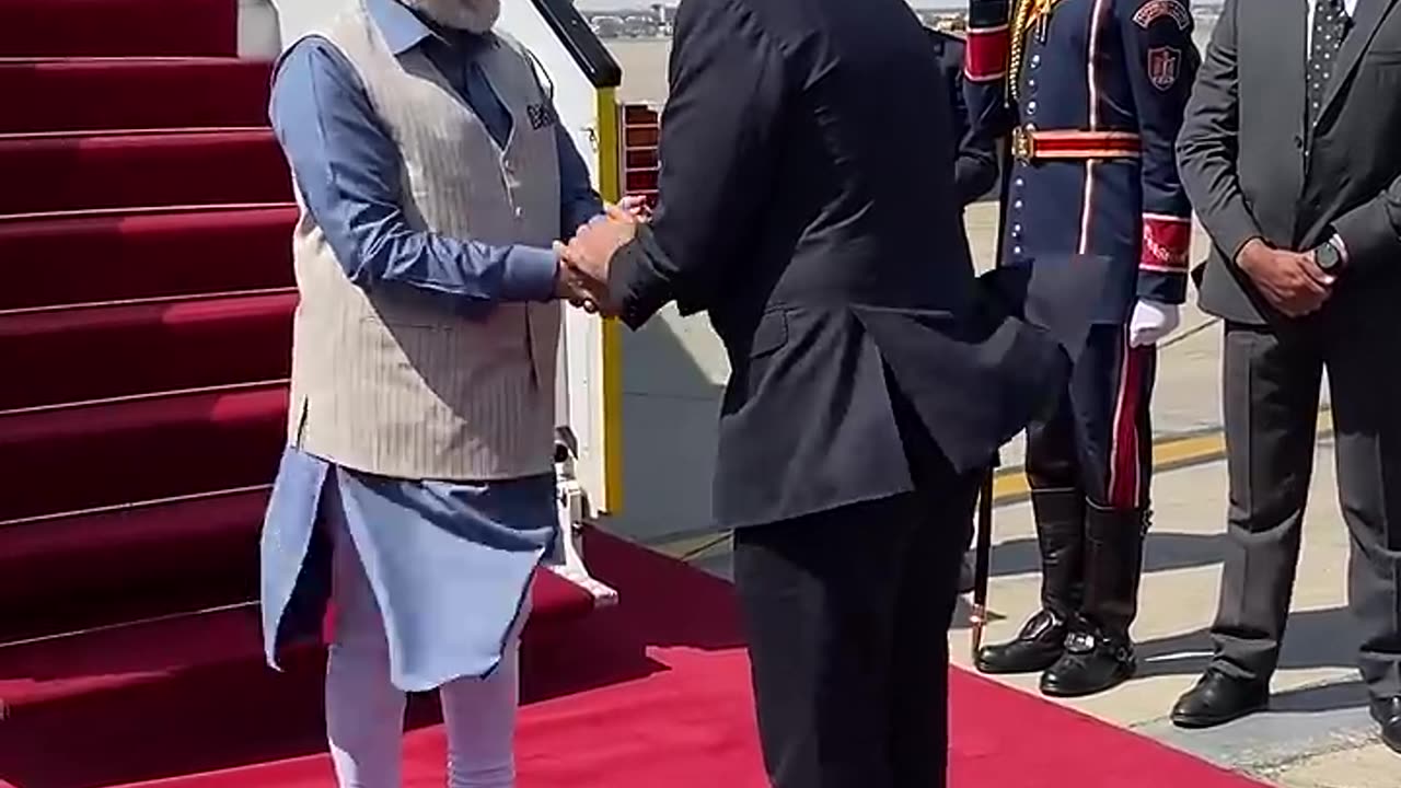 Prime Minister of Egypt receives PM Modi upon his arrival in Cairo