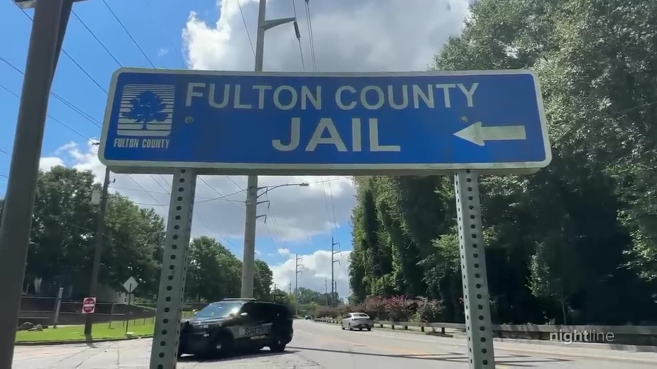 Trump surrenders to Georgia authorities | Nightline