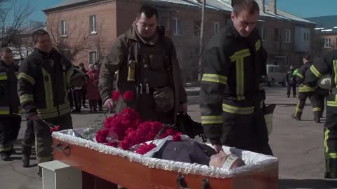 Ukraine Life Under Russia-s Attack -full documentary- FRONTLINE