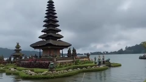 Ulun Danu Beratan.