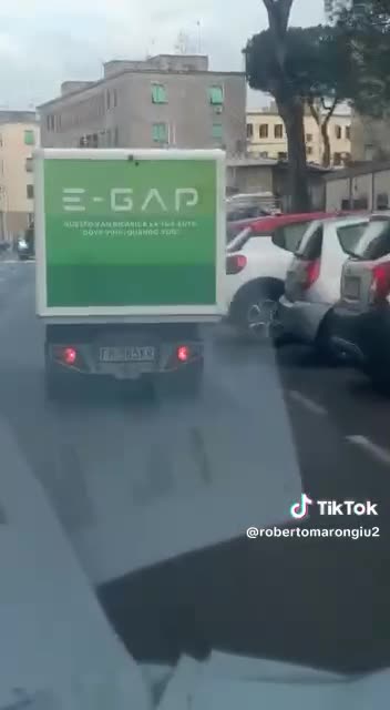 IL GREEN È UNA FARSA PER DISTRUGGERE LE NOSTRE VITE