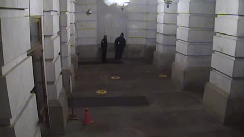 3211LHOB01MainEntranceExterior_2021-01-05_18h20min02s497ms.mp4