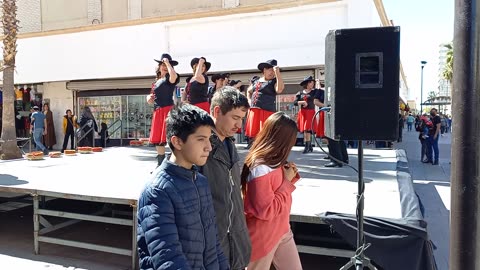 Baile en el dia de la Familia Chihuahua 1 de 4