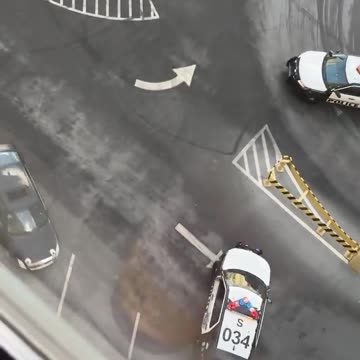 Las Vegas Metro PD engages in a suspect. Suspect flees the police.