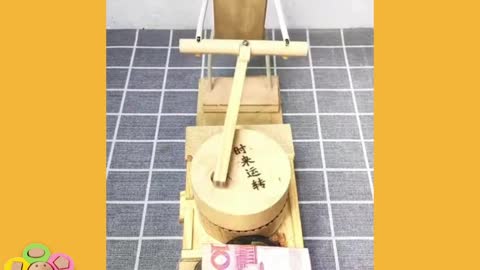 Funny and entertaining wooden dolls2