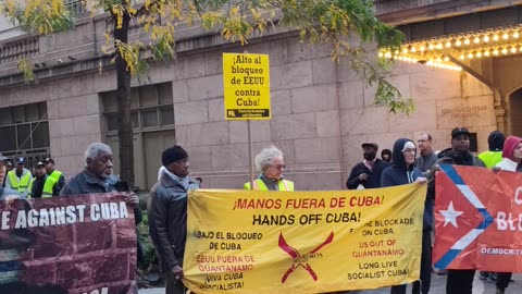 Manifestación: "DEJEN VIVIR A CUBA". Terminen con el bloqueo.
