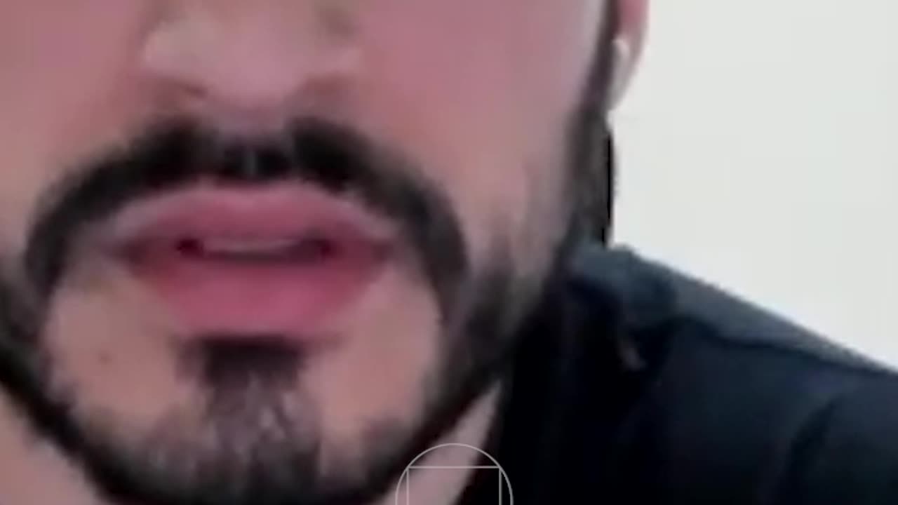 Triangular "Kiss" Glaze