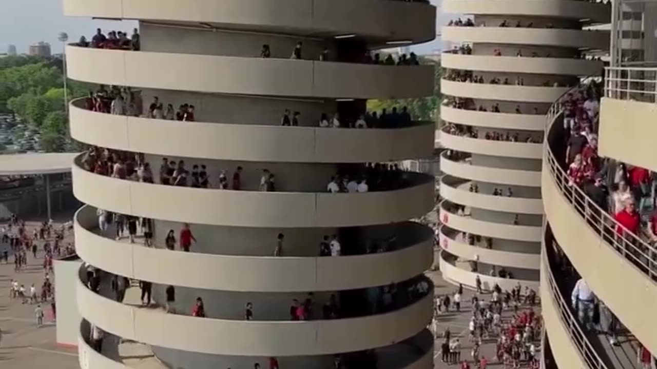 The Sun Siro Football Stadium In Milan Has A Spiral Walkway When It Is Being Used To Create An Optical Illusion That The Whole Building Is Rotating When It’s Being Used It Creates An Optical Illusion