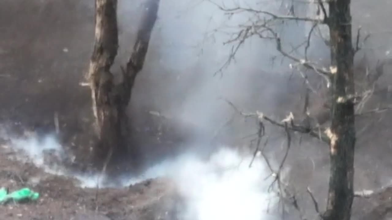 Russian troops get EVAPORATED after being shot by Ukrainian tank