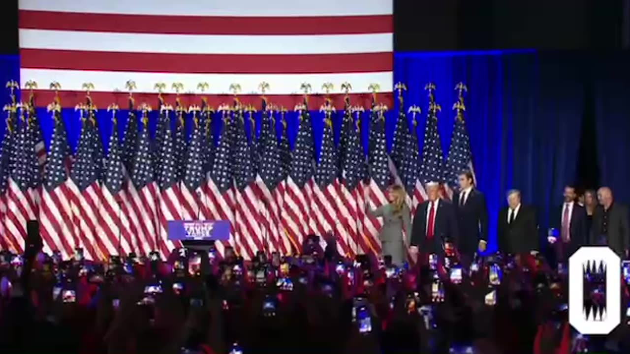 🇺🇸Trump took to the stage in Florida