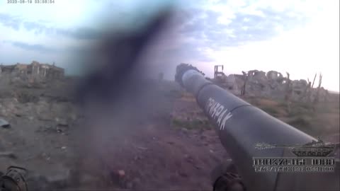 Fighting for Marinka through the eyes of a tank crew