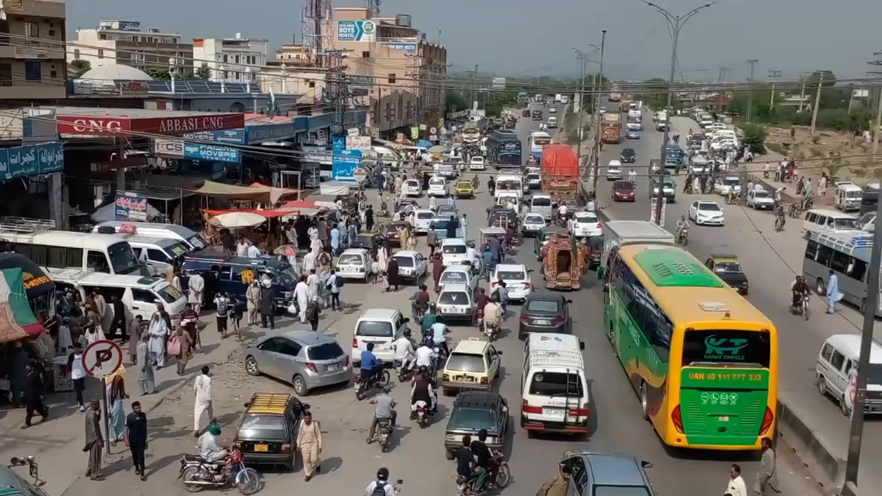 Metro Station 🇵🇰 Pakistan 👀❤️, First time seen on the internet 😱