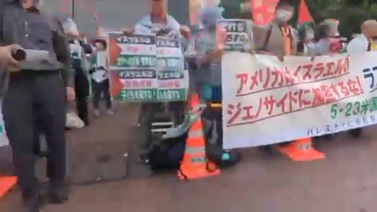 #stop the war on Gaza in front of the US Embassy in Tokyo.❤️🇵🇸