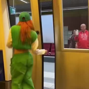 Awwww look what her dad did!!! 😭😭 #viral #collidedance #collide