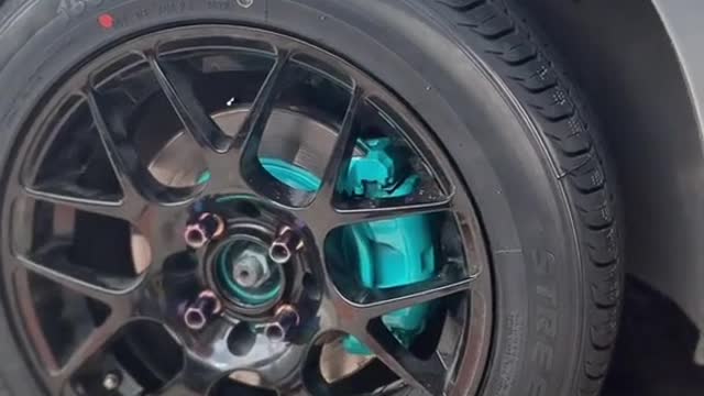 Automobile brake disc painting car repair