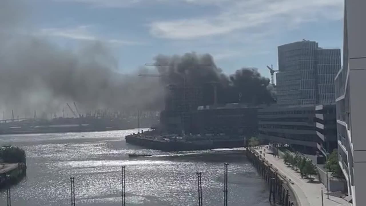 NOW - Major fire with explosions in Hamburg, Germany.