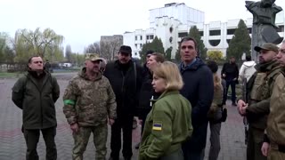 Spanish PM visits Borodyanka to see damage