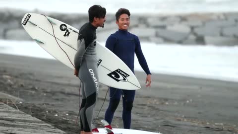 RAW DAYS｜Good surfers found on Japanese beaches! Beautiful female surfer