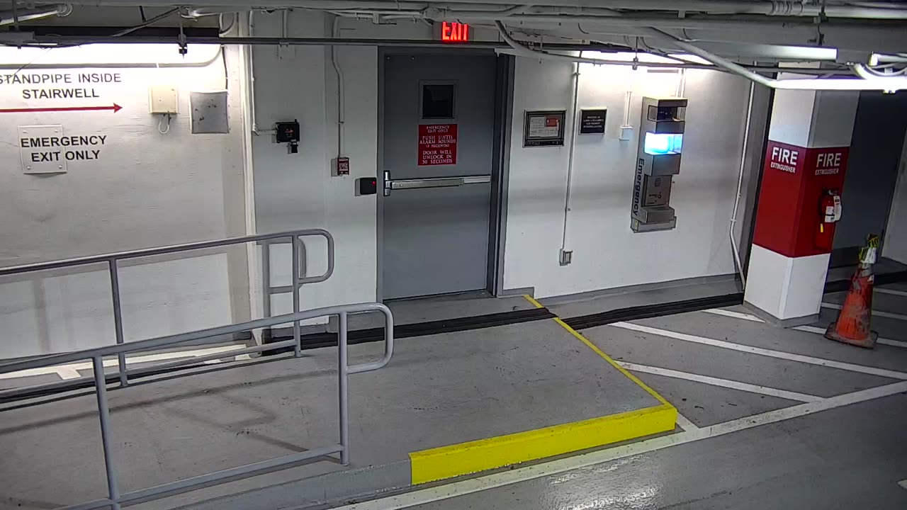 6159RHOBG3G305BNorthLobby_2021-01-06_13h00min02s343ms.mp4