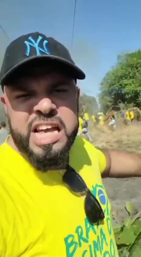 In Brazil, street blockades are being abandoned at the request of Jair Bolsonaro,
