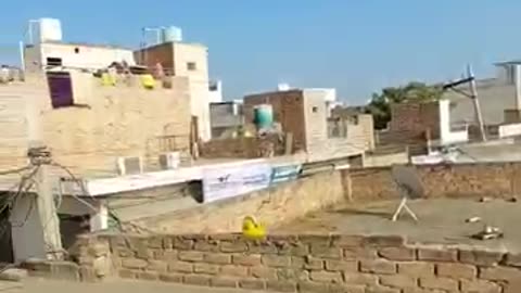 Kite udaai rabberband de nall