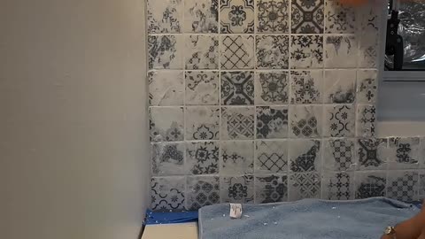FINISHING the tiles in our kitchen #hindi #vanbuild