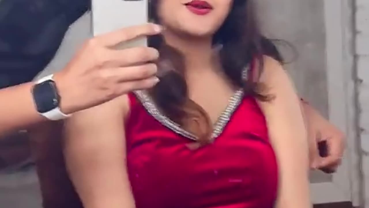Aane wala hai Jo vo nashiba a raha hai