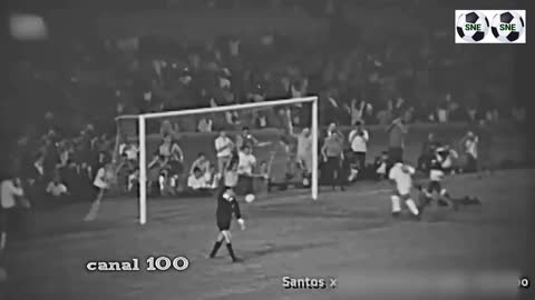 Rare Footage Showing Why Pelé is the Greatest Player of All Time