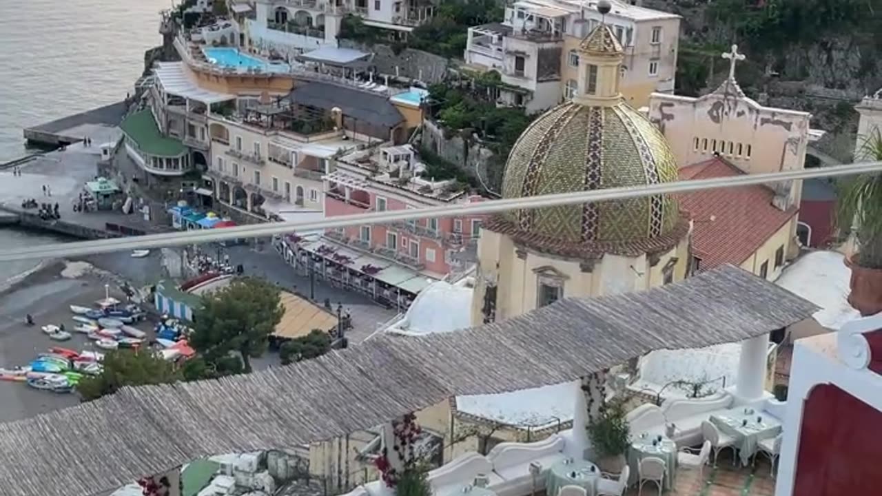 Positano Italy: Your Complete Travel Guide - Dana Berez