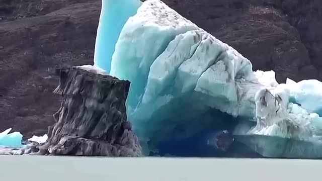 Accompany you to see ten thousand years glacier must be a romantic thing