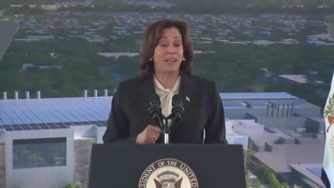 Kamala Harris: "Without semiconductors, your smartphone would not be a smartphone.