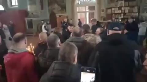 Ukraine extremists enter church detaining pastor