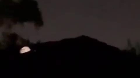 UFO’s CHARIOTS OF GOD ANGELS HOVERING🕎Isaiah 66;15-18 "YAHAWASHI & THE ANGELS WILL COME WITH FIRE"