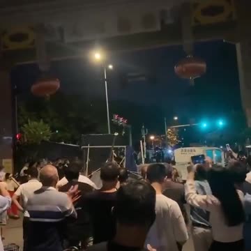 Freedom Protesters In China Rip Apart Covid Testing Booth