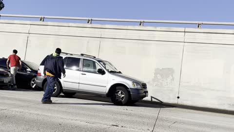 Fender Bender Turns into Freeway Fight