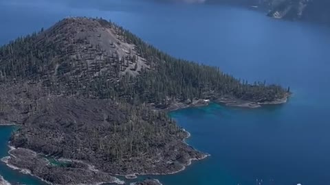 The deepest lake in the US, and one of the natural wonders of the world.