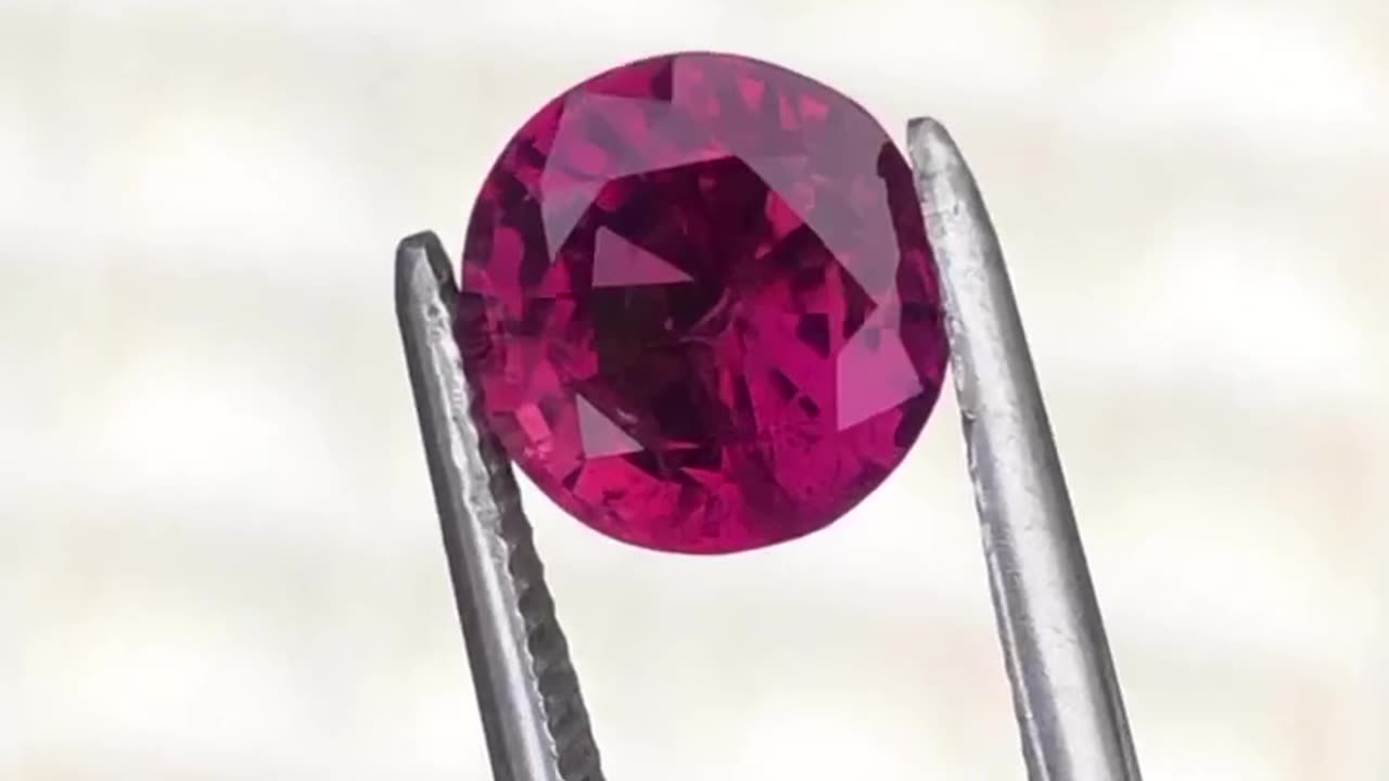 Natural colourful Ruby From Afghanistan 🇦🇫 Available for Sale Weight: 2.50 carats