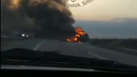 A broken column of Ukrainian vehicles on the road to Nikolaev