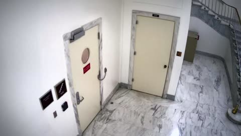 6130RHOBGRRGST4Stairwell4_2021-01-06_11h40min02s240ms.mp4