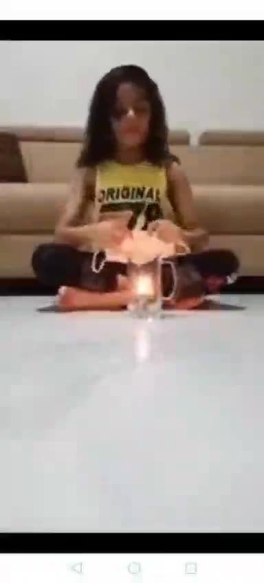 小孩都懂的“口罩試驗”（讓人吸氧量越來越少！呼吸困難！缺氧狀態！吐氣不順……產生更多身體不適！）該醒醒了我們！