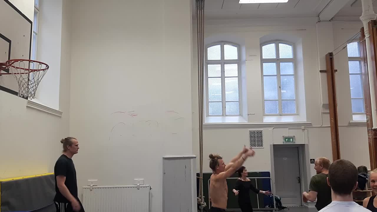 Guy Couldn’t Catch a Lady That’s Thrown at Him While Rehearsing Their Routine