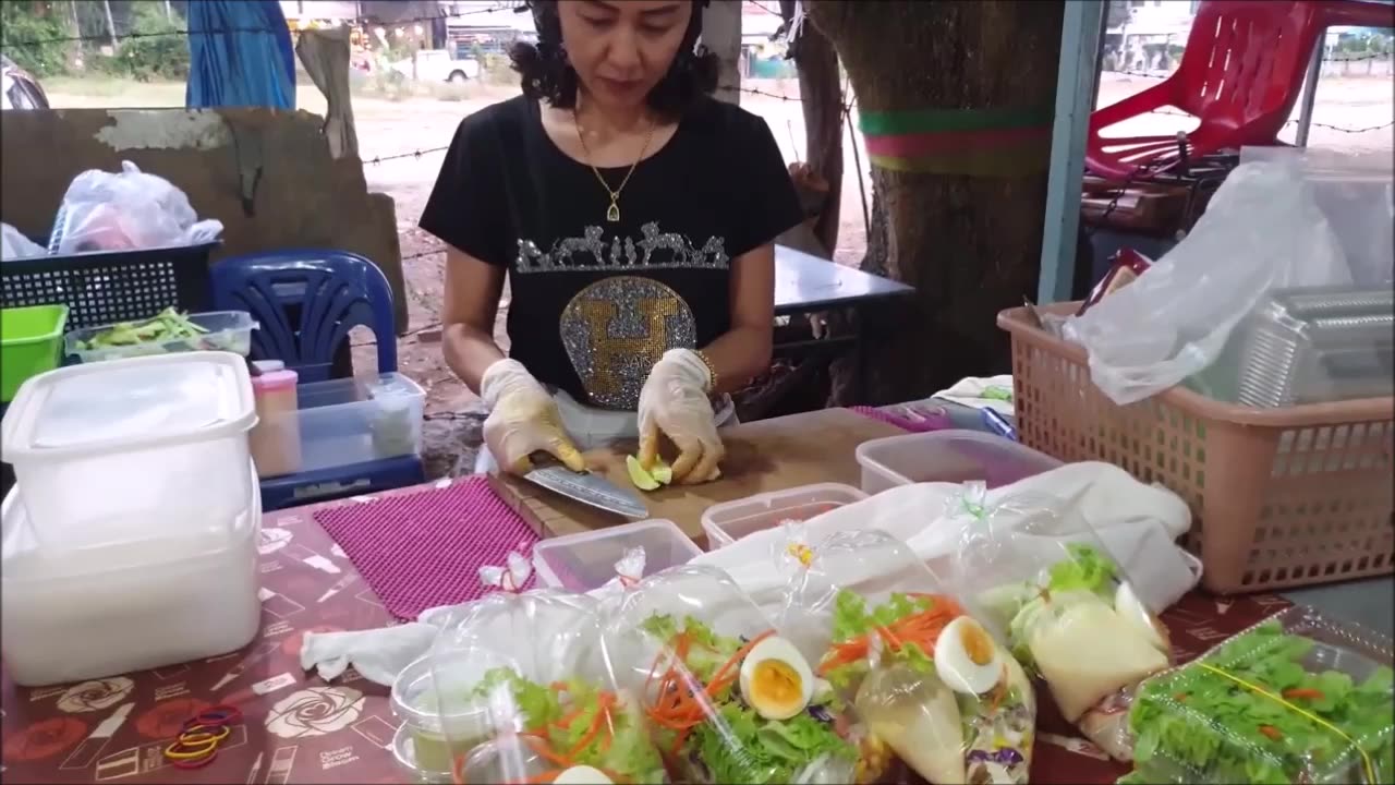 Episode 35 - Thailand Street Foods - Part 1