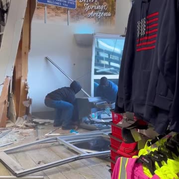 Suspects Take ATM || SHOT NEWS