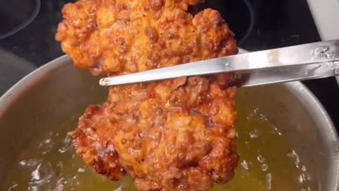 Fried Chicken #asmr #shorts #friedchicken #recipe #cooking #homemade #homecook #chicken #crispy