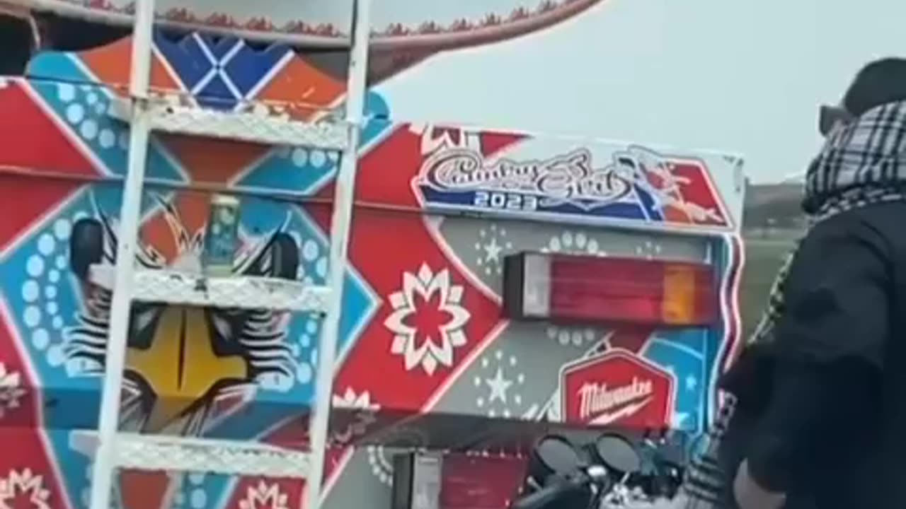Arabic Guy got no chill