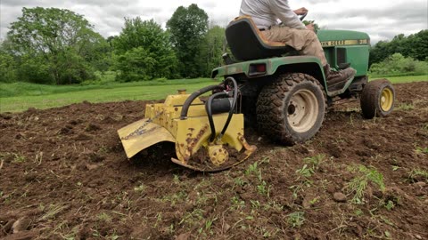 Cleaning John Deere Model 30 Hydraulic Tiller #johndeeremower #johndeere #tractor