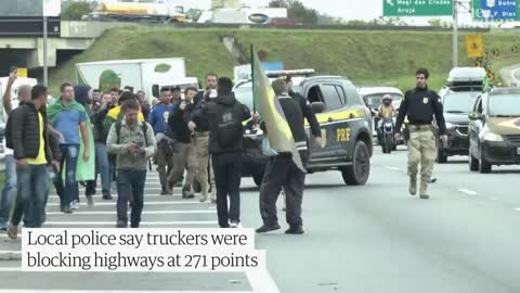 Brazil: Bolsonaro supporters block roads in protest against election defeat