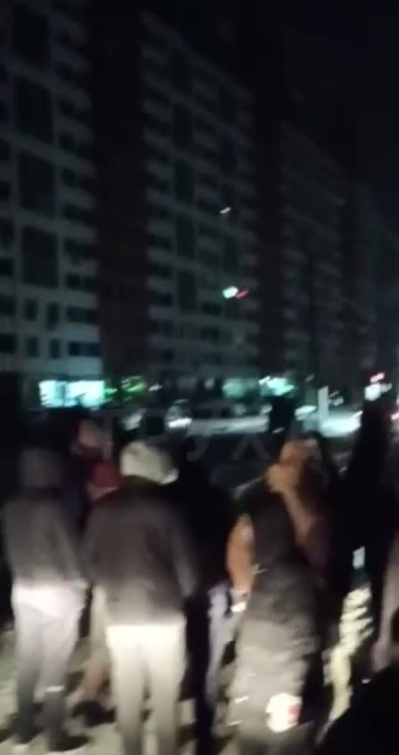 Kiev residents blocked the road because the tram has electricity